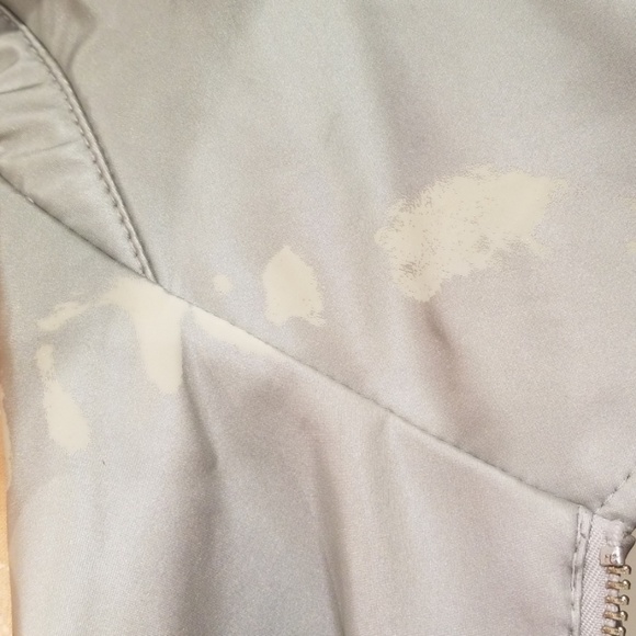 CS Signature 💛Silver Raincoat - Picture 7 of 8